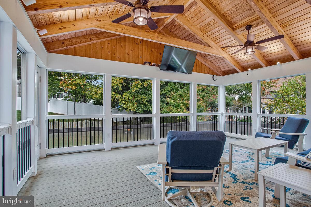 1604 Tobys Court photo 17
