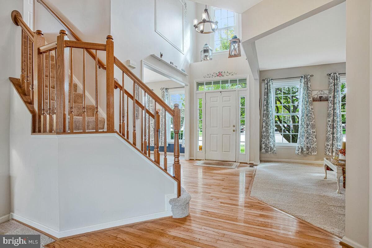 1604 Tobys Court photo 3