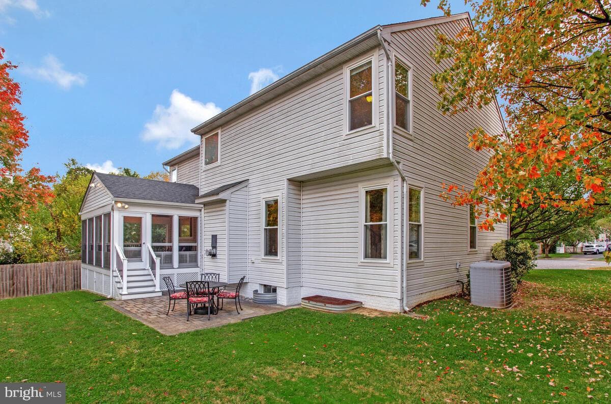 1604 Tobys Court photo 34