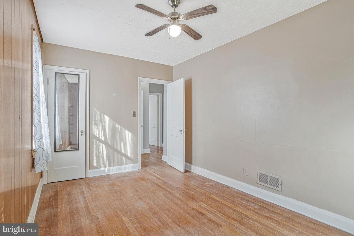 7121 Baltimore Annapolis Boulevard photo 14