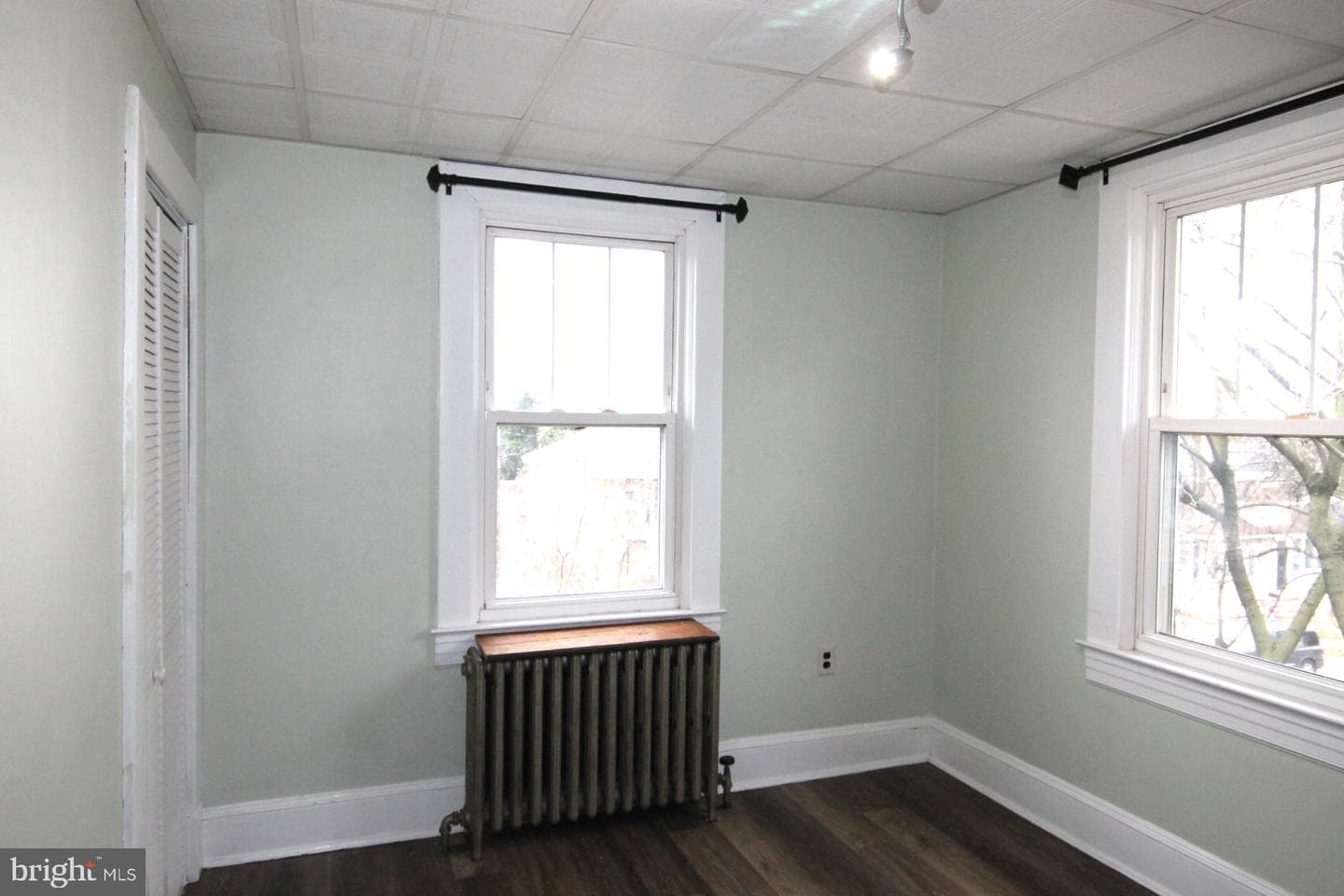 9 1st Avenue photo 16