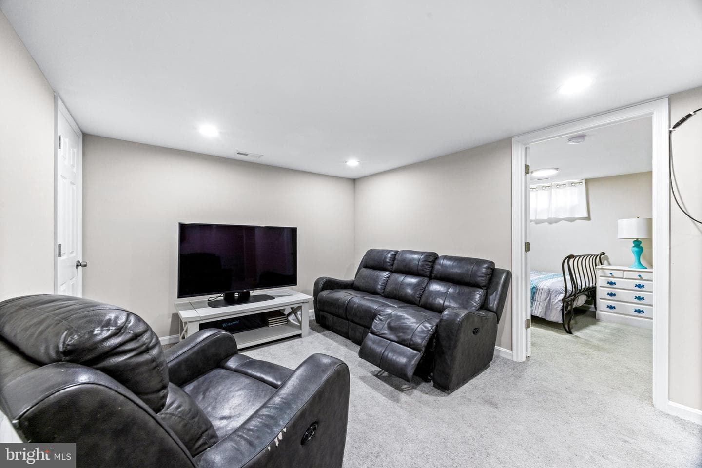 1603 Sunshine Street photo 27
