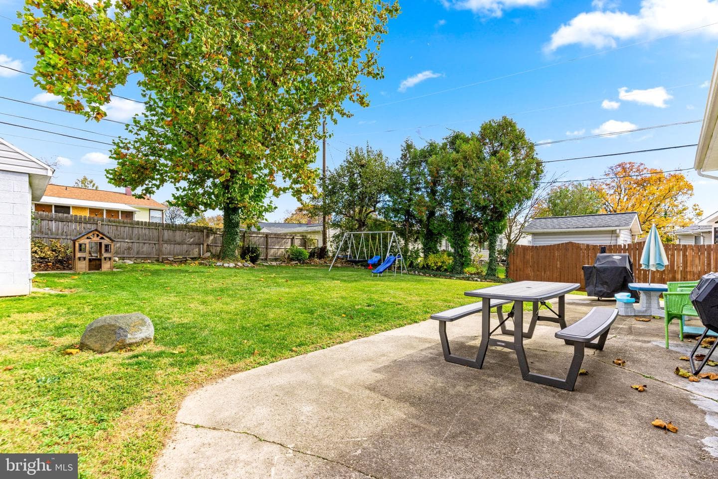 1603 Sunshine Street photo 31