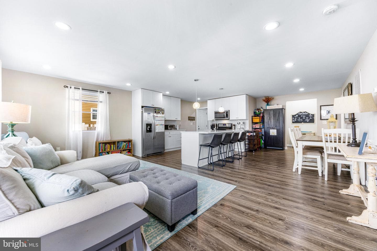 1603 Sunshine Street photo 5