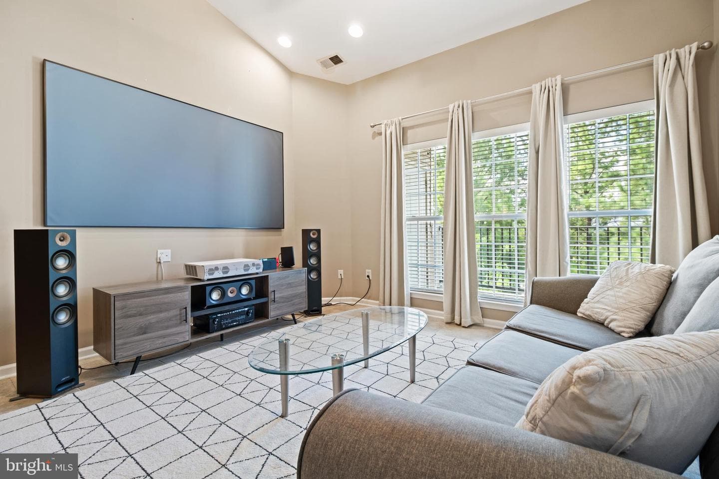 1622 Hardwick Court #403 photo 3