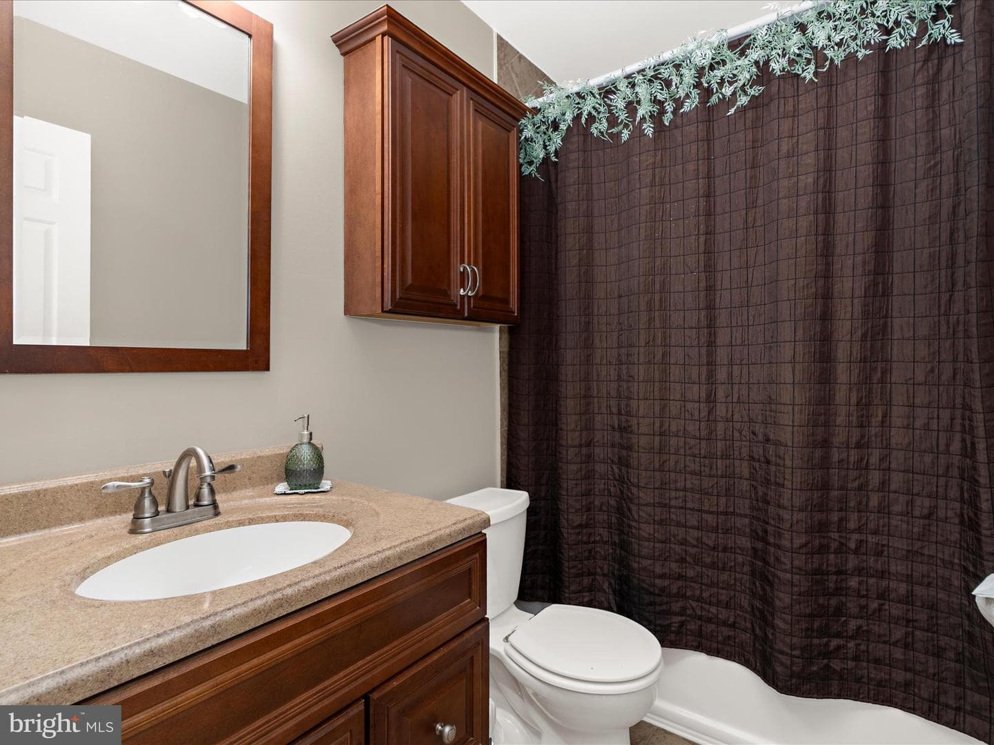490 Derby Court photo 20