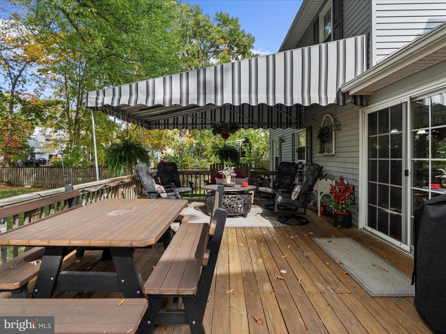 490 Derby Court photo 39