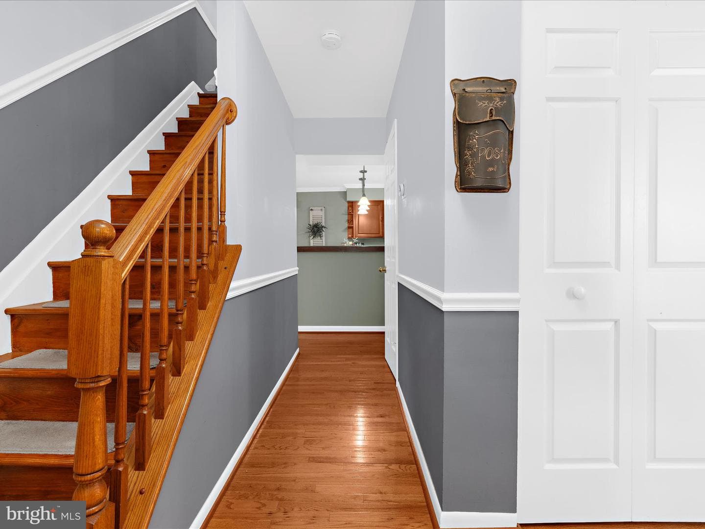 490 Derby Court photo 5