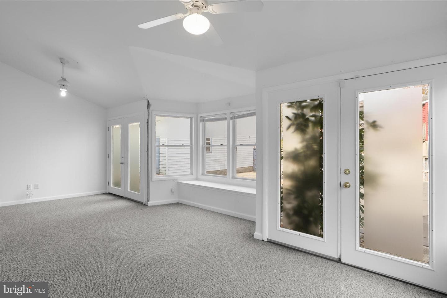 112 Main Avenue SE photo 23