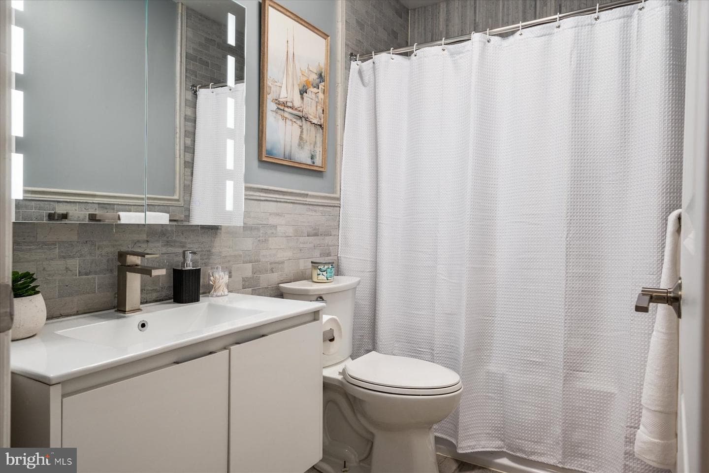 7677 Bush Avenue photo 31