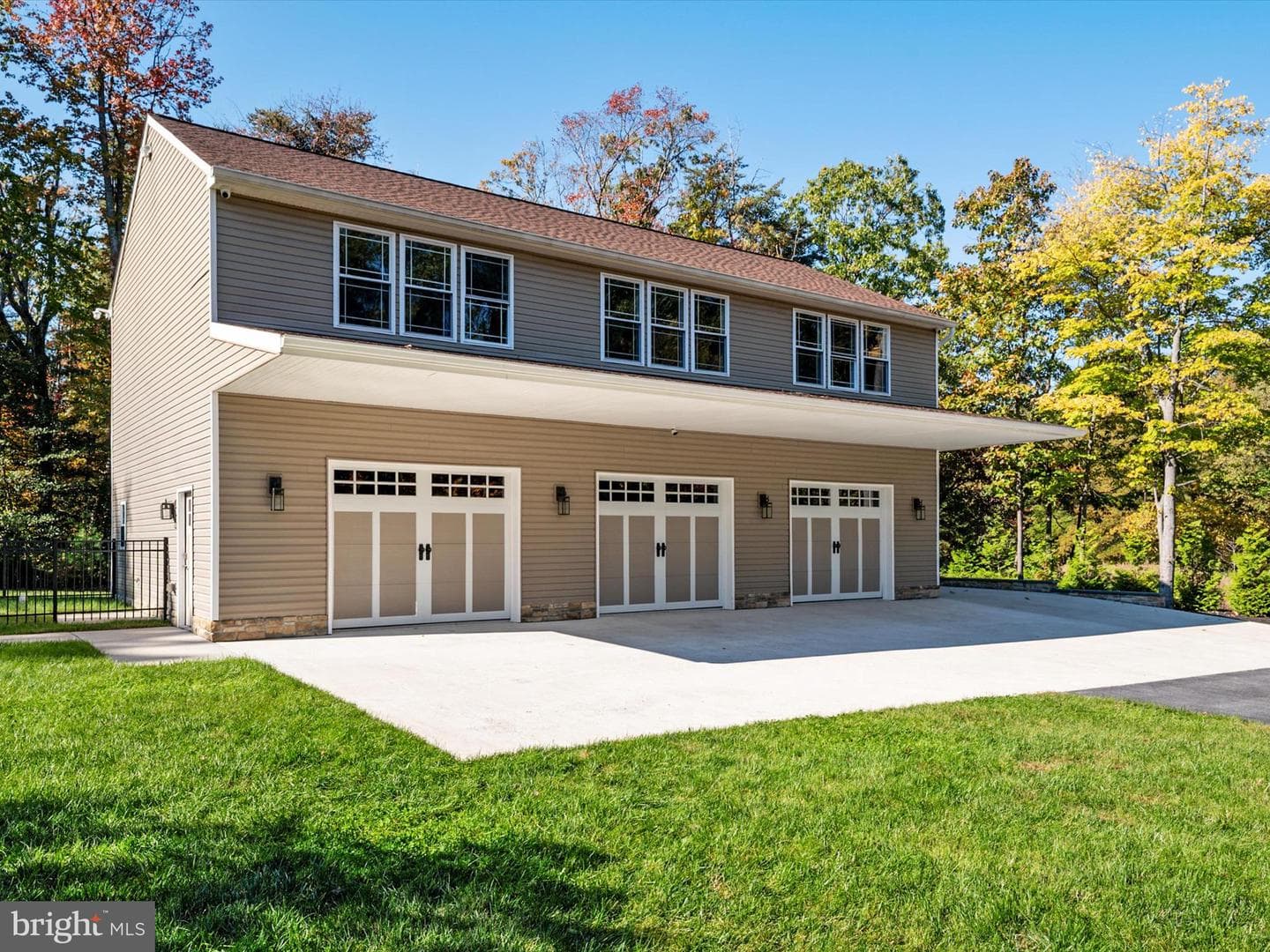 7677 Bush Avenue photo 41