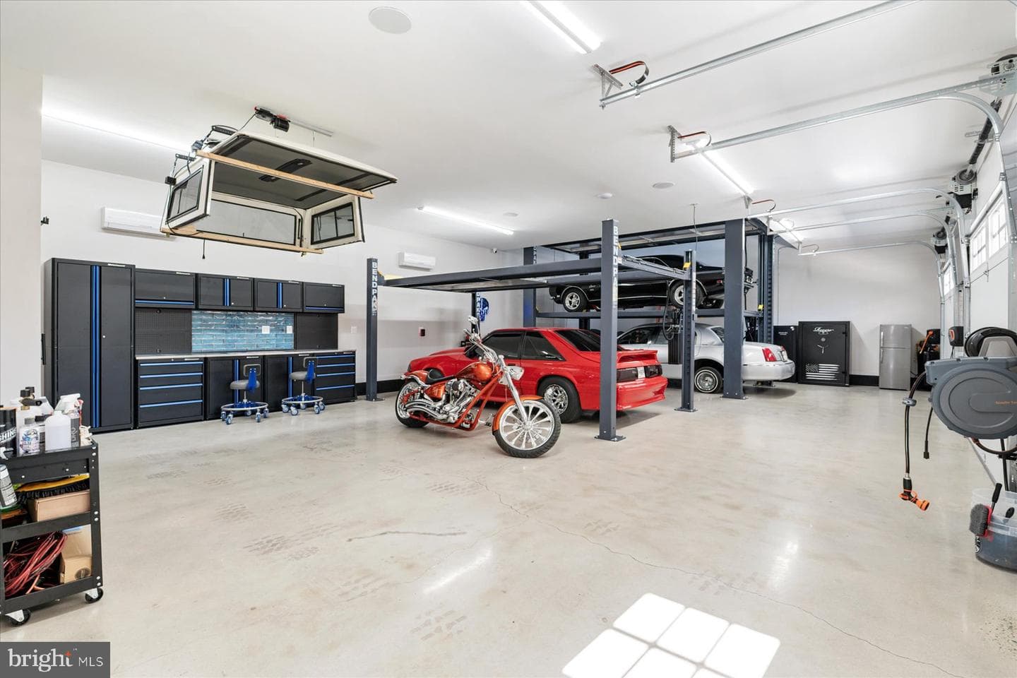 7677 Bush Avenue photo 42