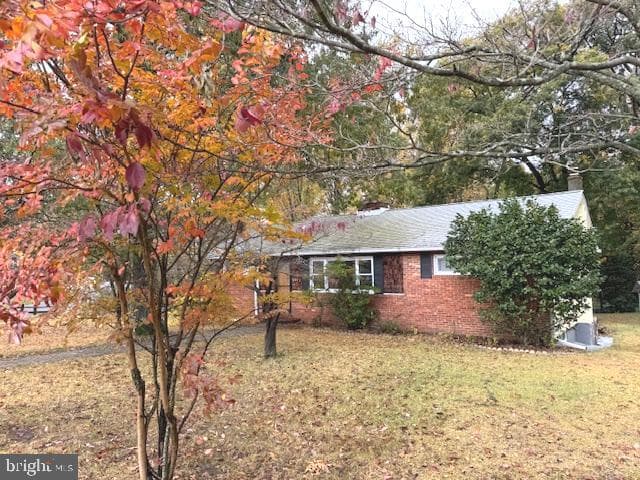 1664 Glen Drive photo 4