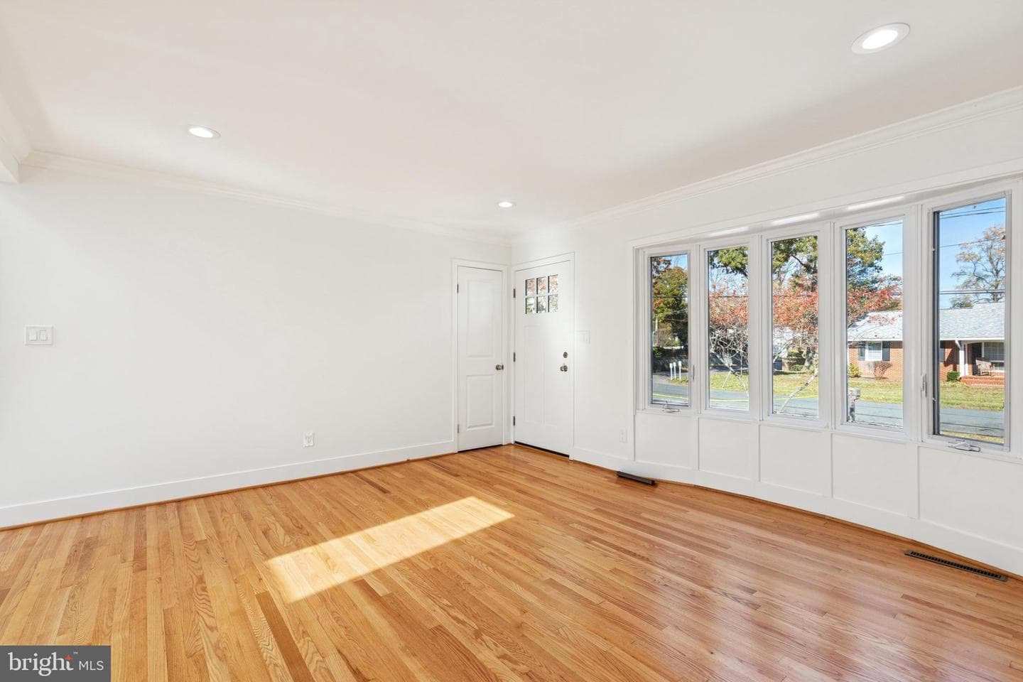 127 Duval Lane photo 5