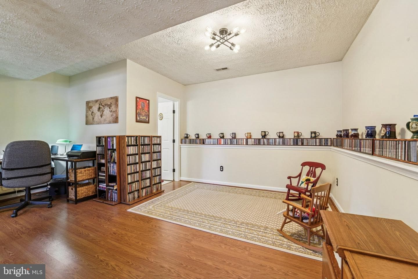 118 W Virginia Avenue photo 23