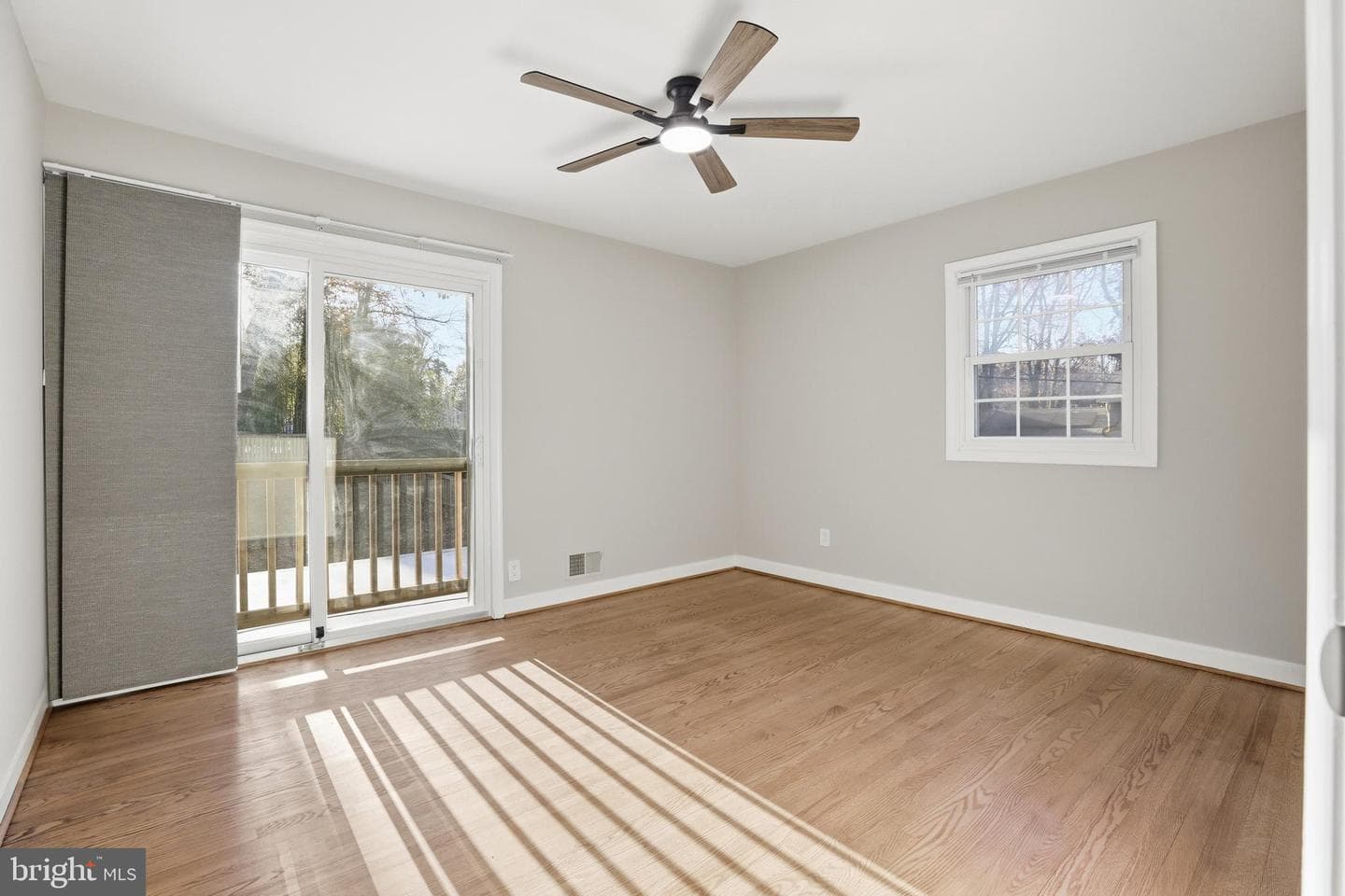 19 Roe Lane photo 24