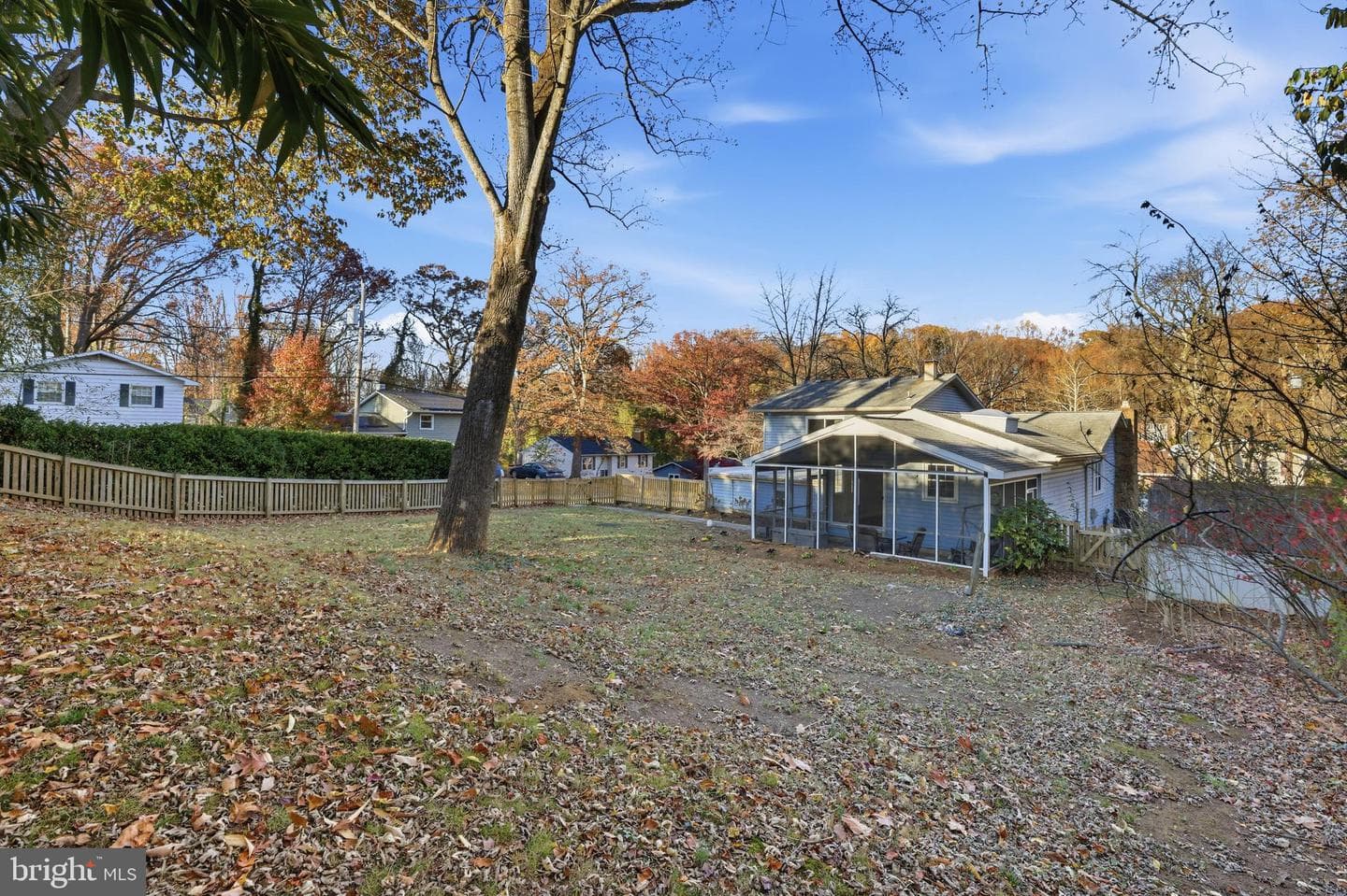 19 Roe Lane photo 32