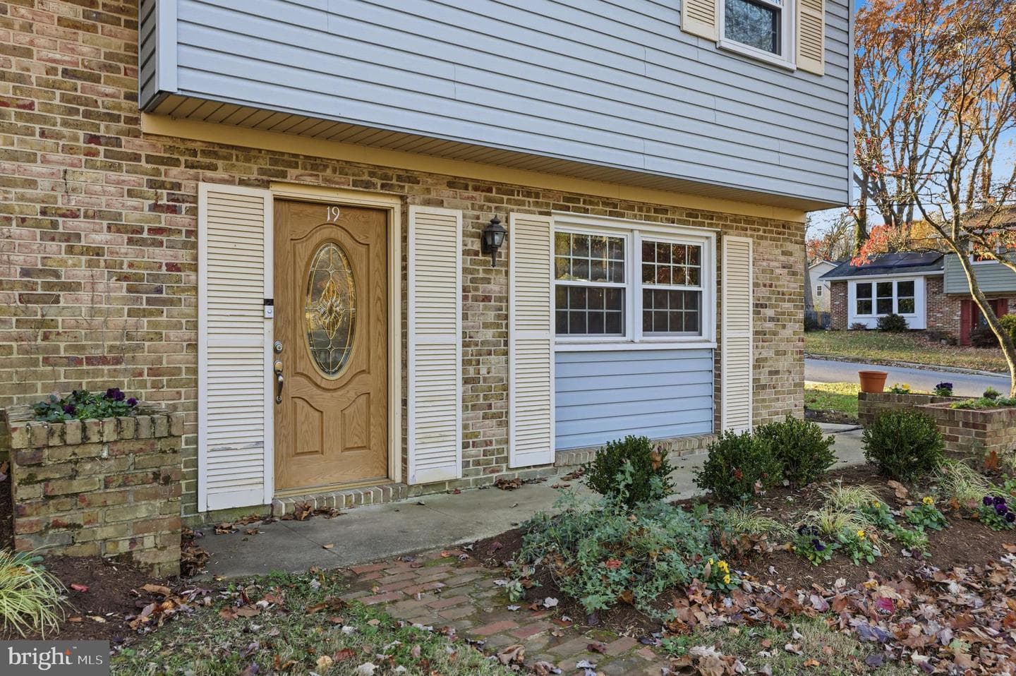 19 Roe Lane photo 34
