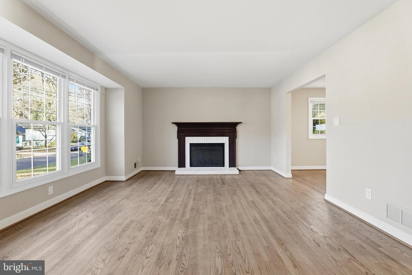 19 Roe Lane photo 7