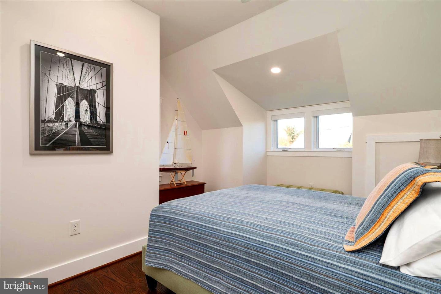 1007 Park Avenue photo 22