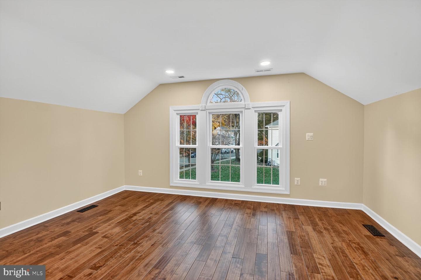 217 Cherry Hill Lane photo 16