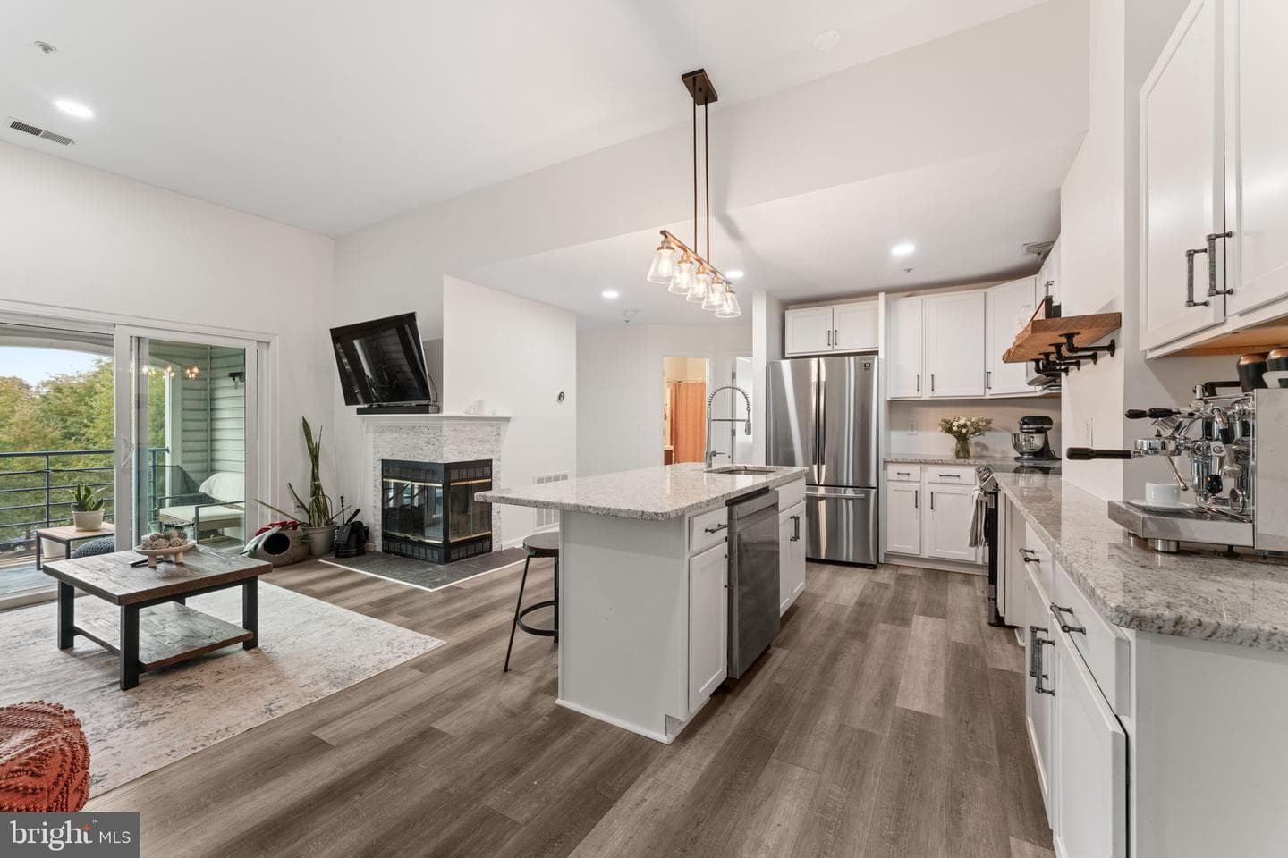 10 Greystone Court #i photo 8