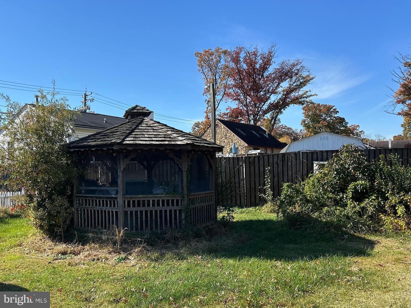 912 Oakwood Road photo 6