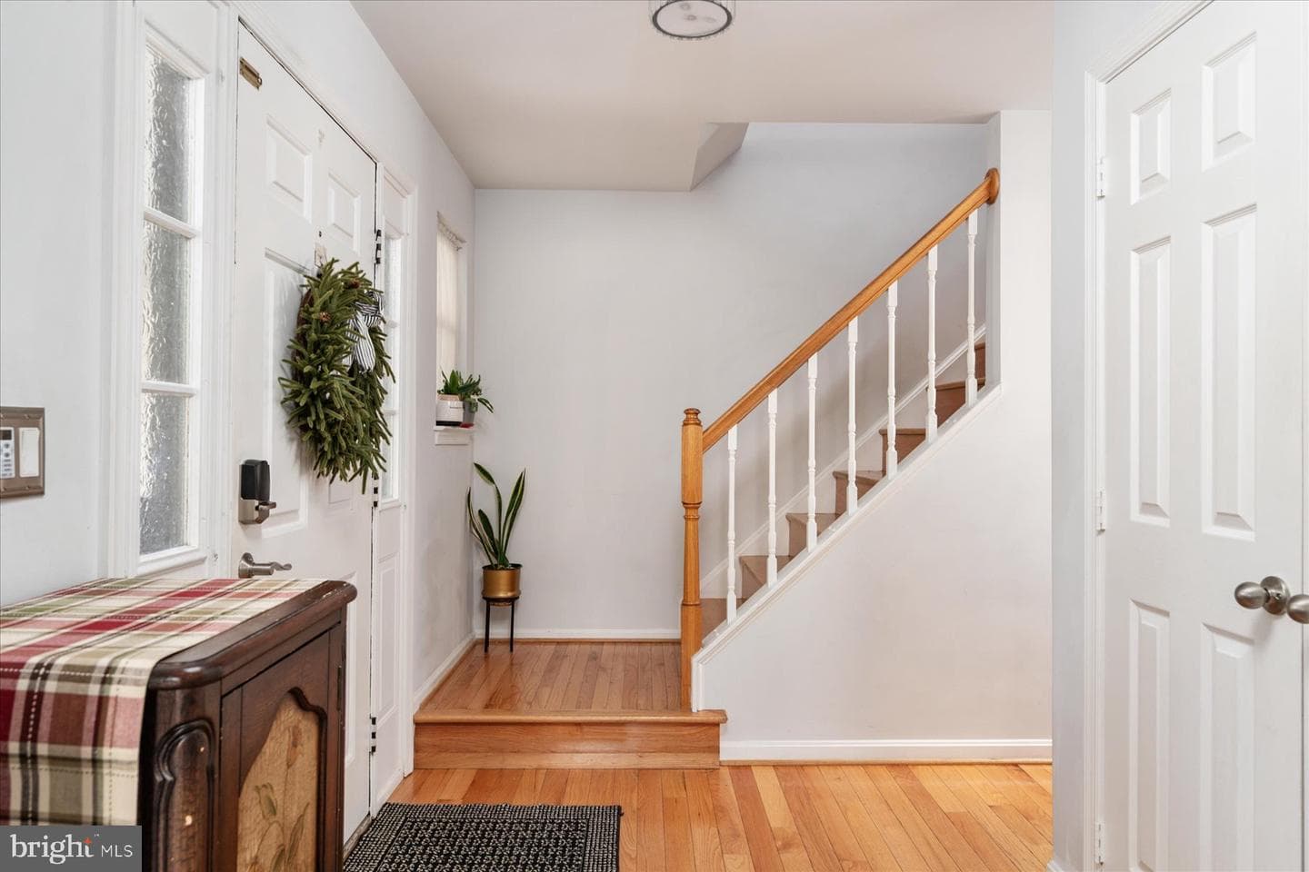 2359 Putnam Lane photo 4