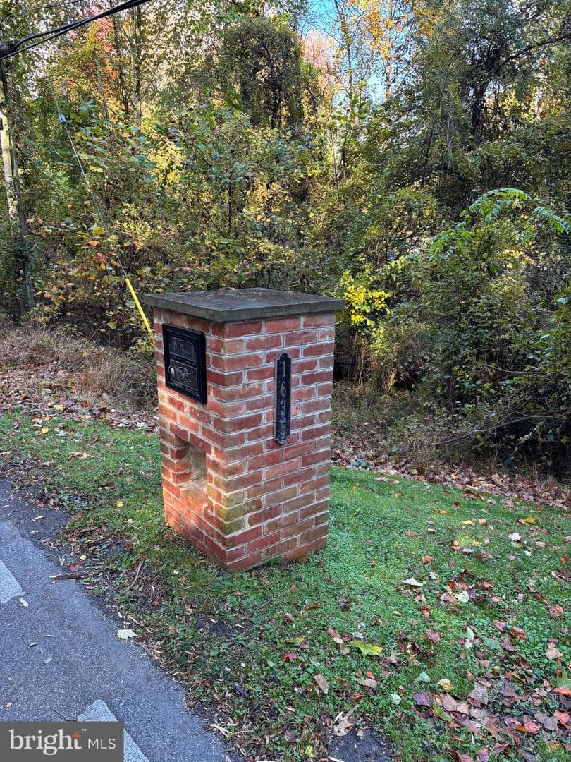 1635 Winchester Road photo 16