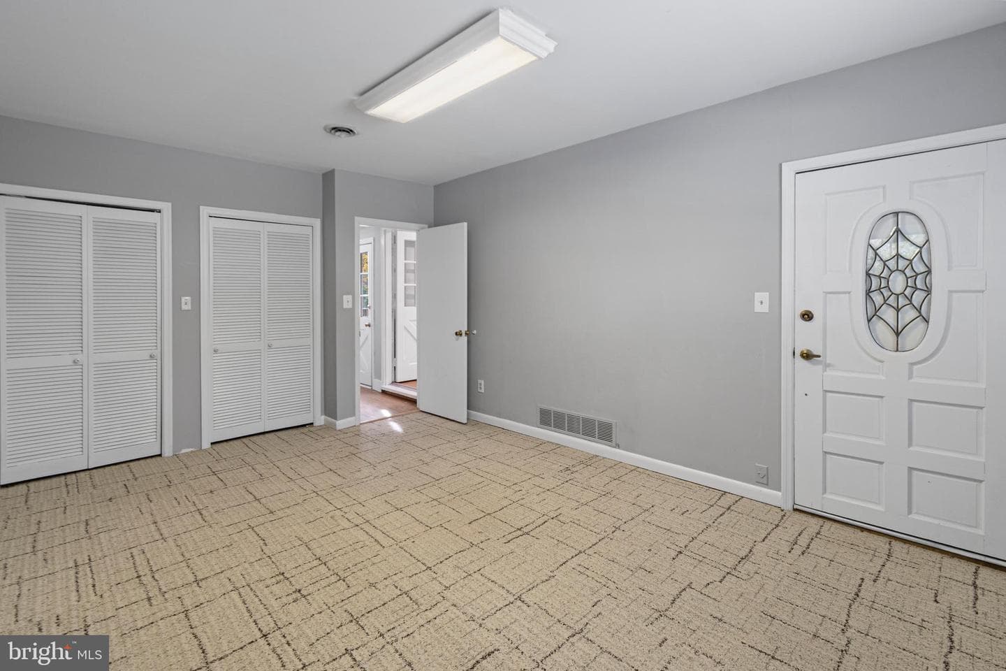 9 Robinson Road photo 32