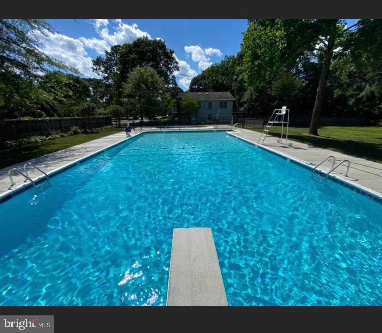 9 Robinson Road photo 49