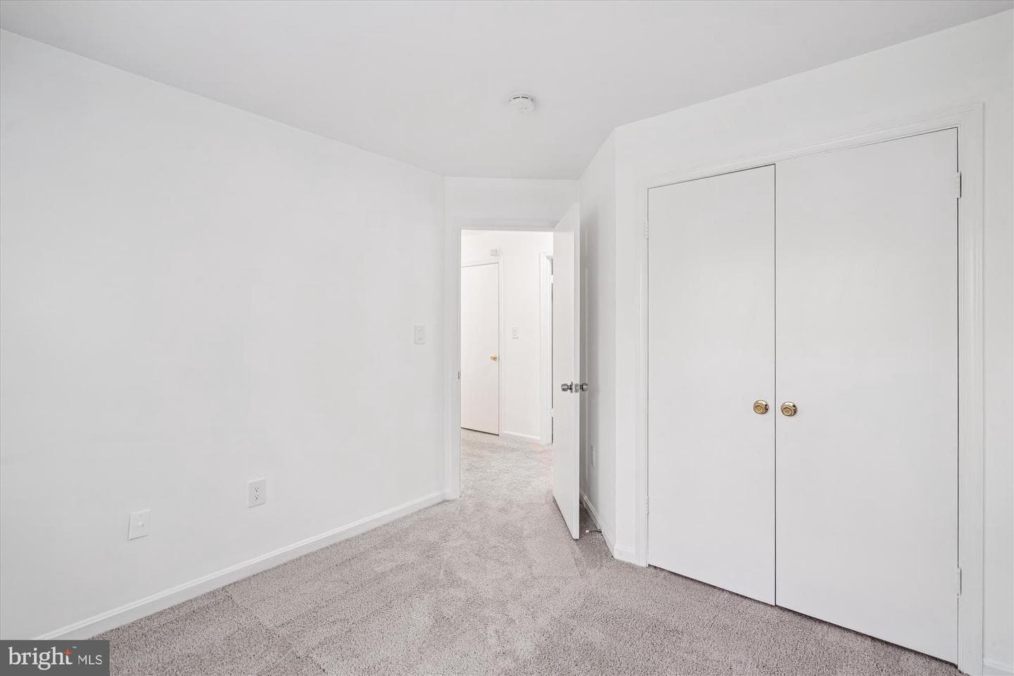 986 Breakwater Drive photo 17