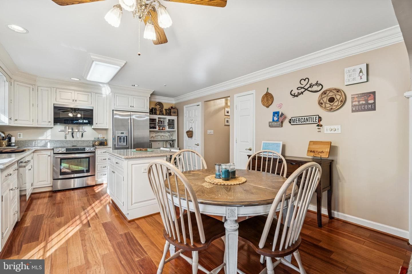 1513 Chase Hill Drive photo 17