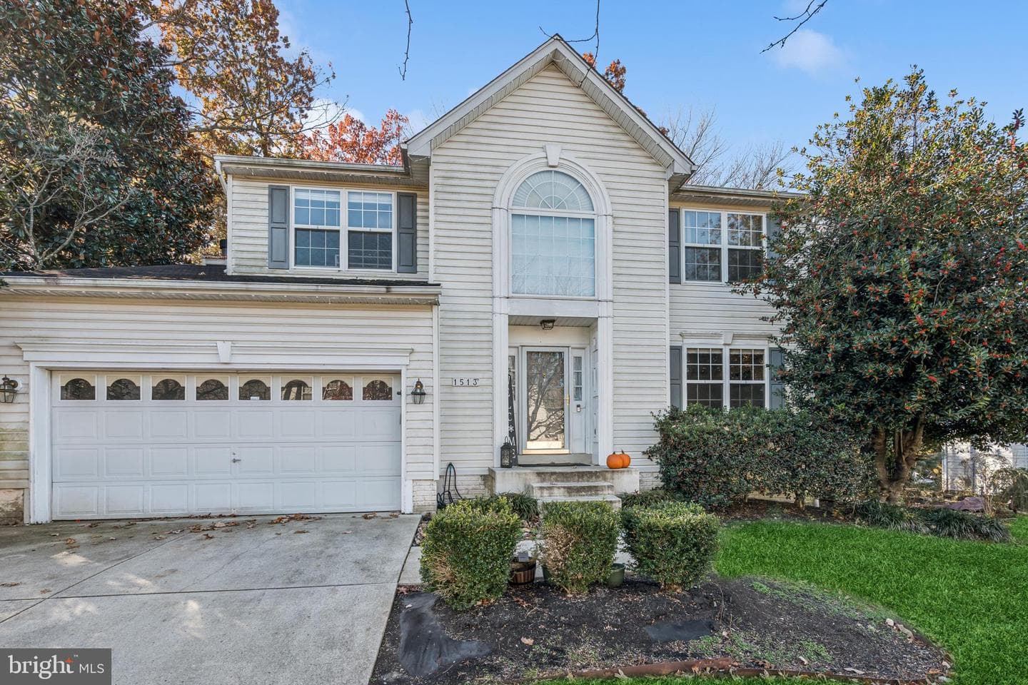 1513 Chase Hill Drive photo 3