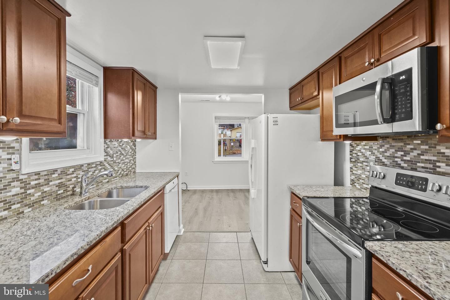 1719 Forestville Road photo 8