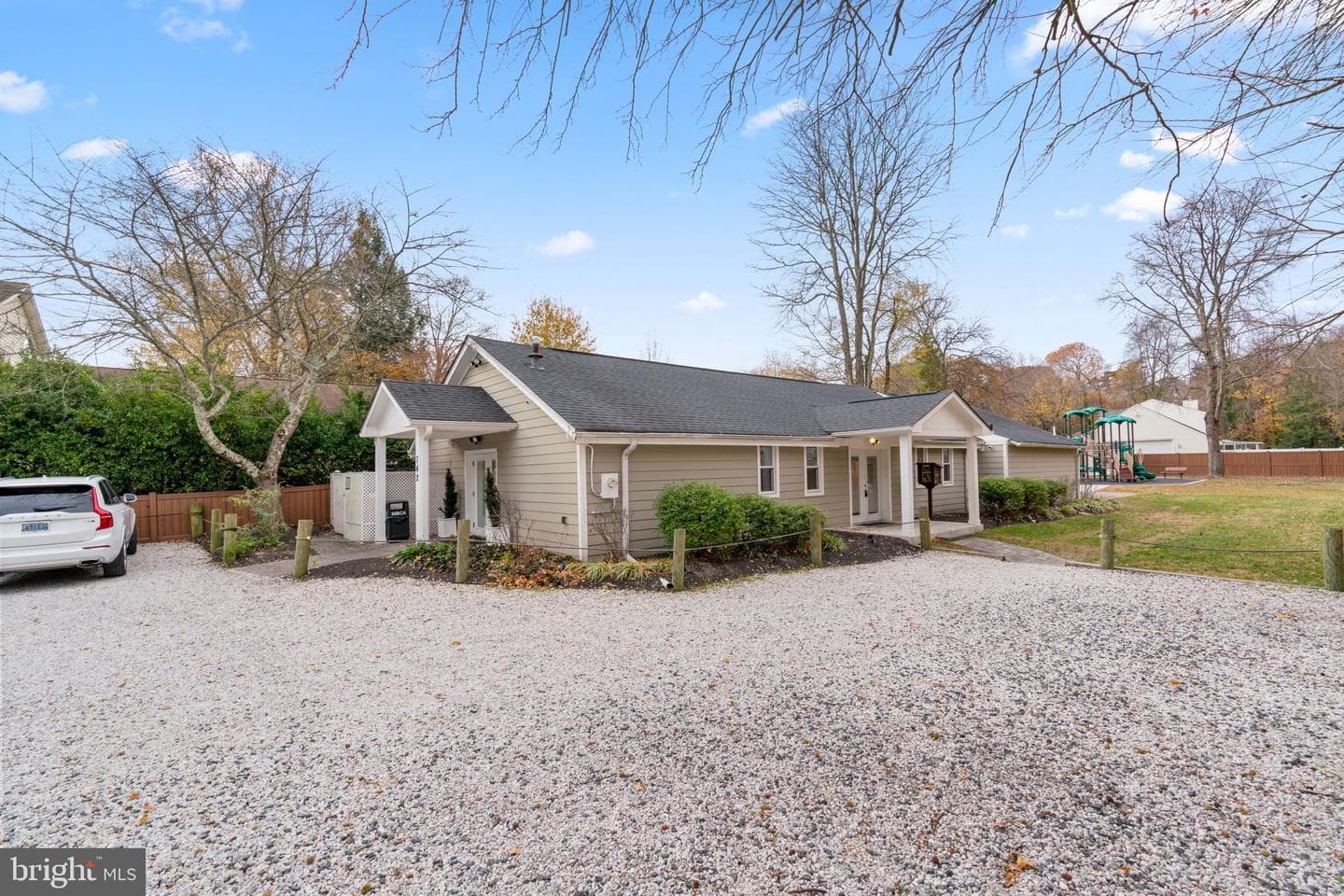 316 Raussell Place photo 57