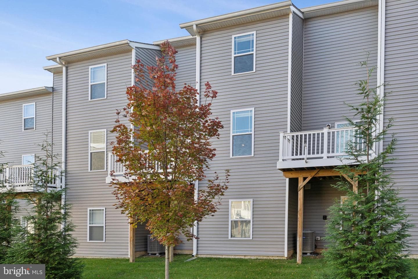 7808 Wolf Run Lane photo 30
