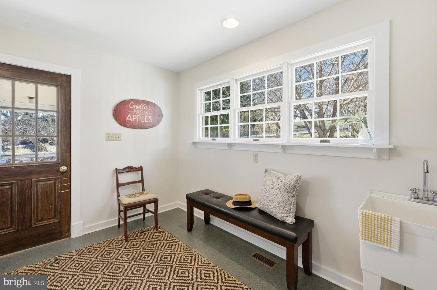 6009 Franklin Gibson Road photo 6