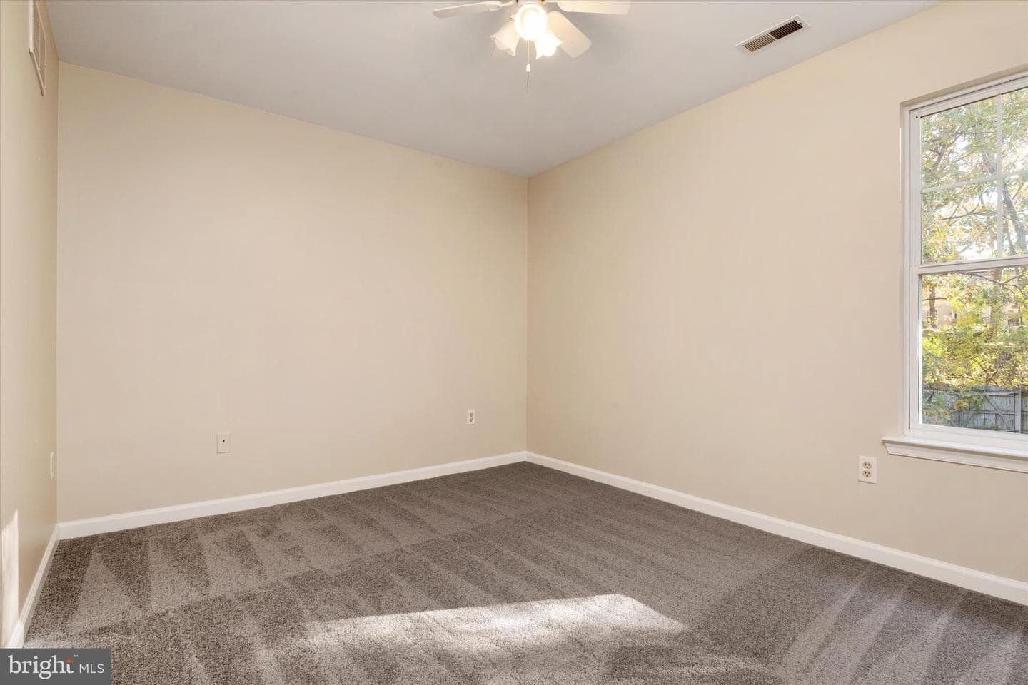 1409 Sweet Cherry Court photo 31