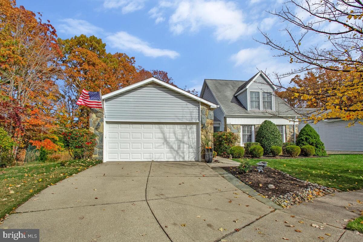 2713 Coxswain Place photo 3