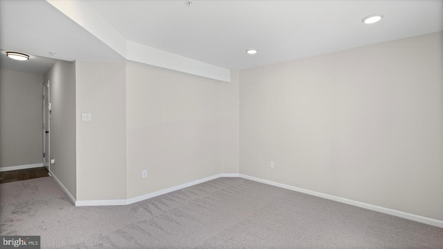 7260 Mockingbird Circle photo 28