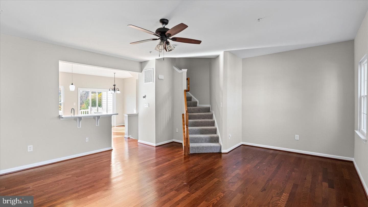 7260 Mockingbird Circle photo 3