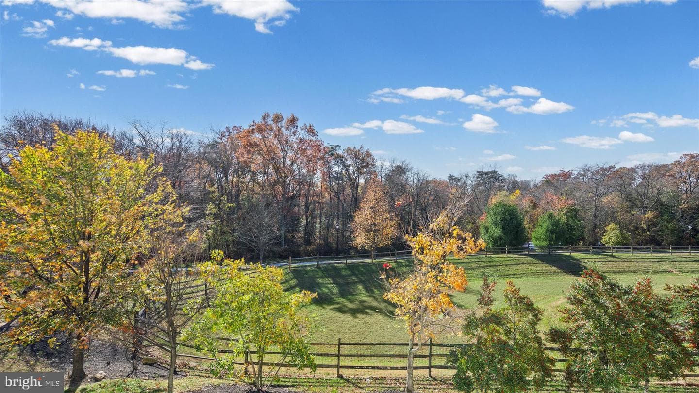 7260 Mockingbird Circle photo 36