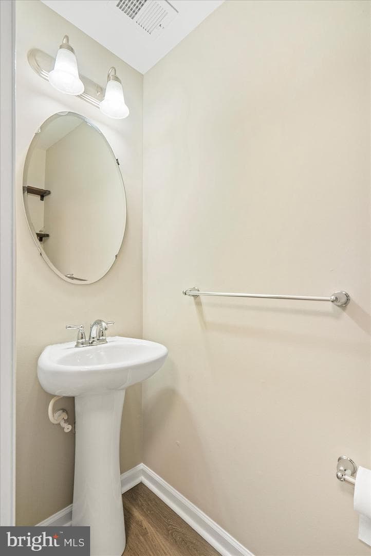 7260 Mockingbird Circle photo 48