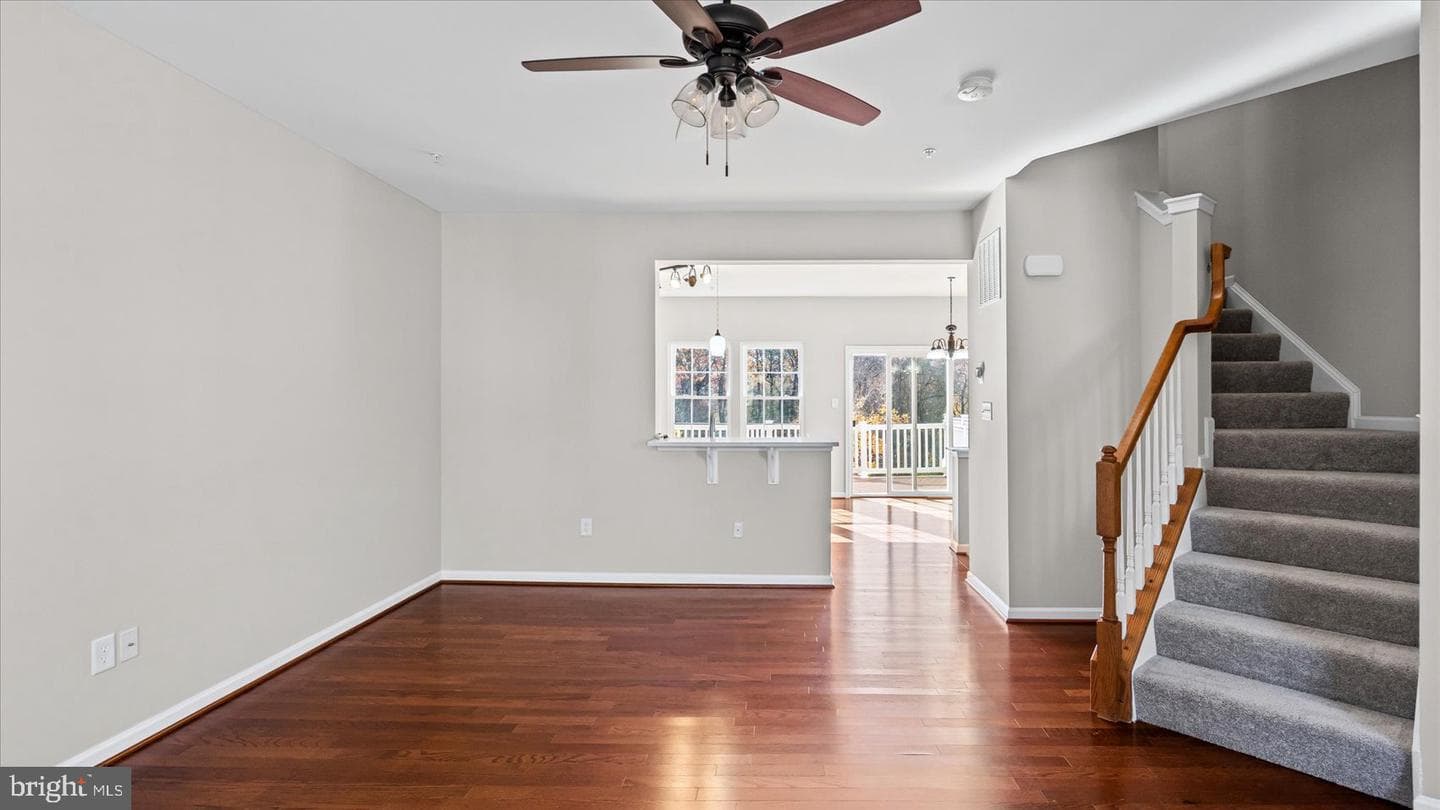 7260 Mockingbird Circle photo 5