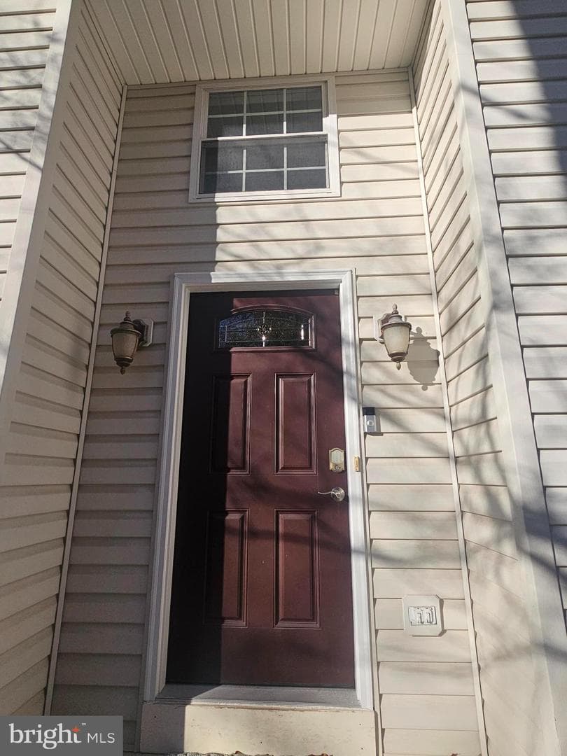 224 Maple Avenue photo 2