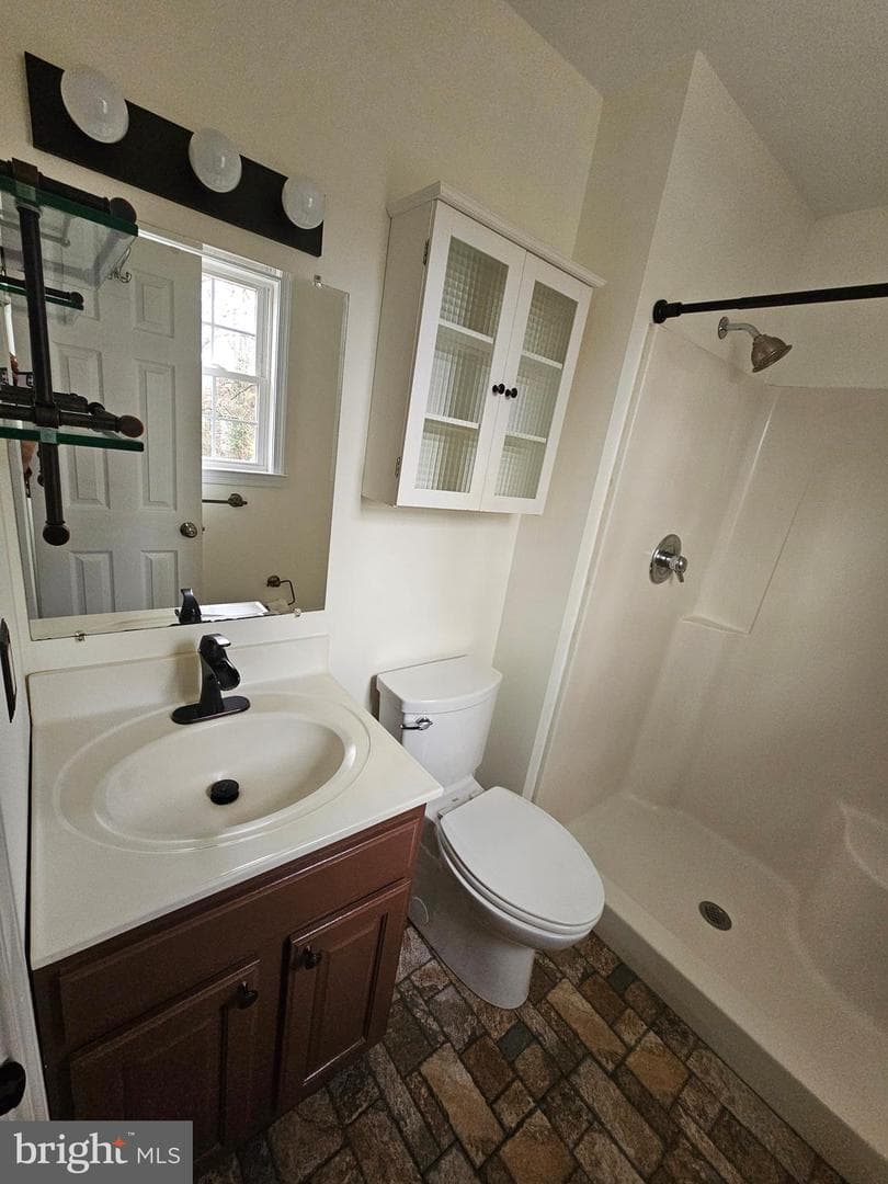 224 Maple Avenue photo 21