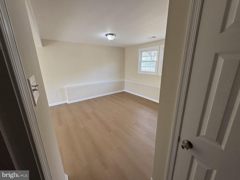 7907 Chalice Road photo 25