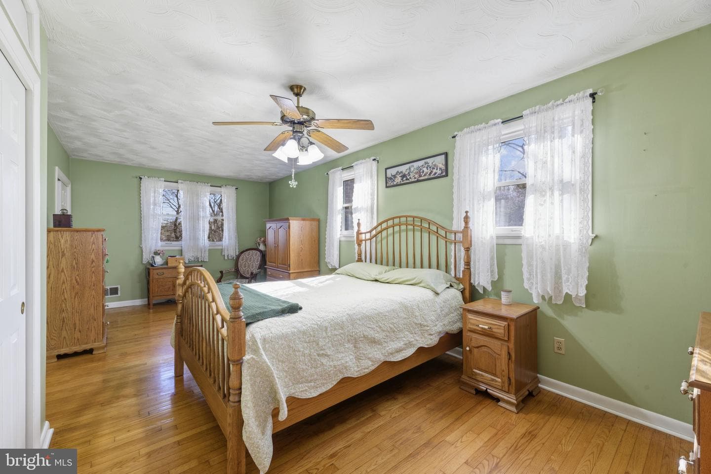 2019 Valley Road photo 14
