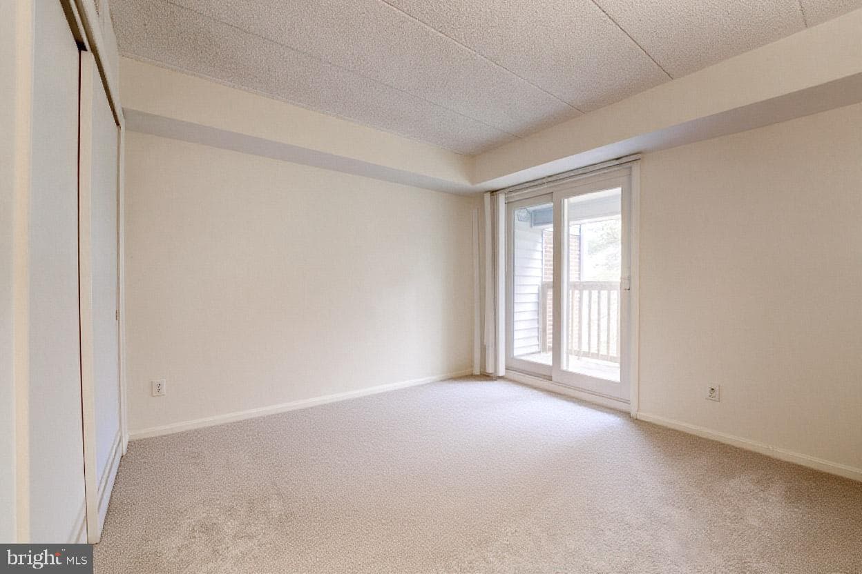 618 Newbridge Court #3-618 photo 13